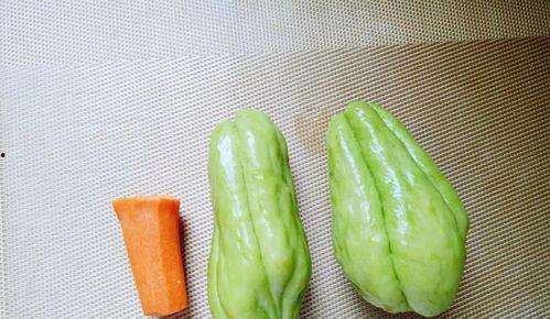 铁三吃瓜,揭秘赛场背后的故事与趣闻