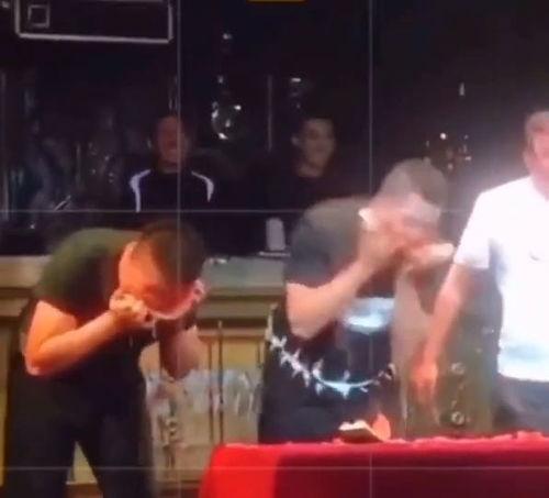 爆笑吃瓜大赛在线观看,笑料横飞，欢乐无限，在线观看笑不停！  第2张