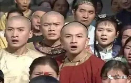 穿进穿越文里吃瓜,揭秘古代宫廷秘闻  第3张