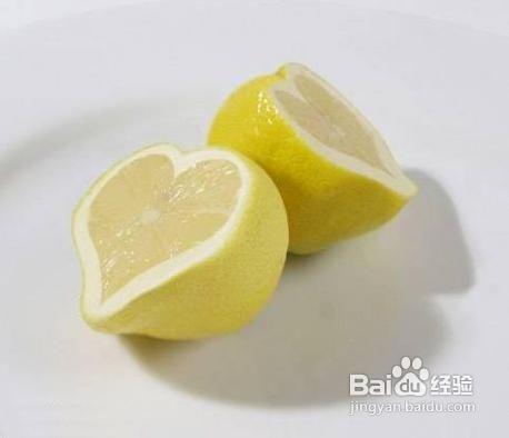 嗓子发炎吃瓜吗,吃瓜还是喝水？探寻嗓子不适时的饮食选择  第2张